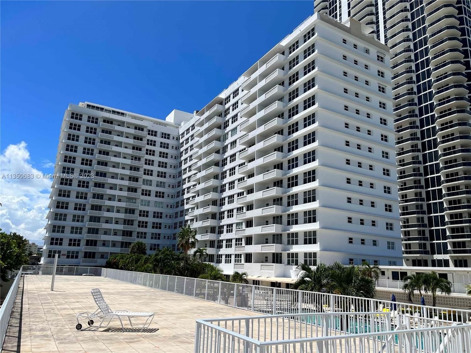 Real estate property located at 4747 Collins Ave #309, Miami-Dade County, Miami Beach, FL