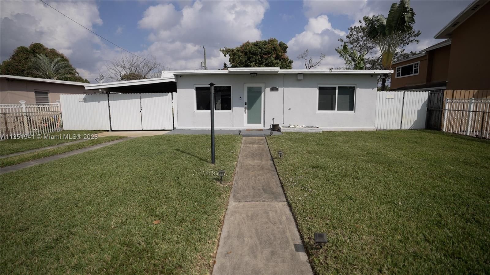 Real estate property located at 901 14th Pl, Miami-Dade County, Hialeah, FL