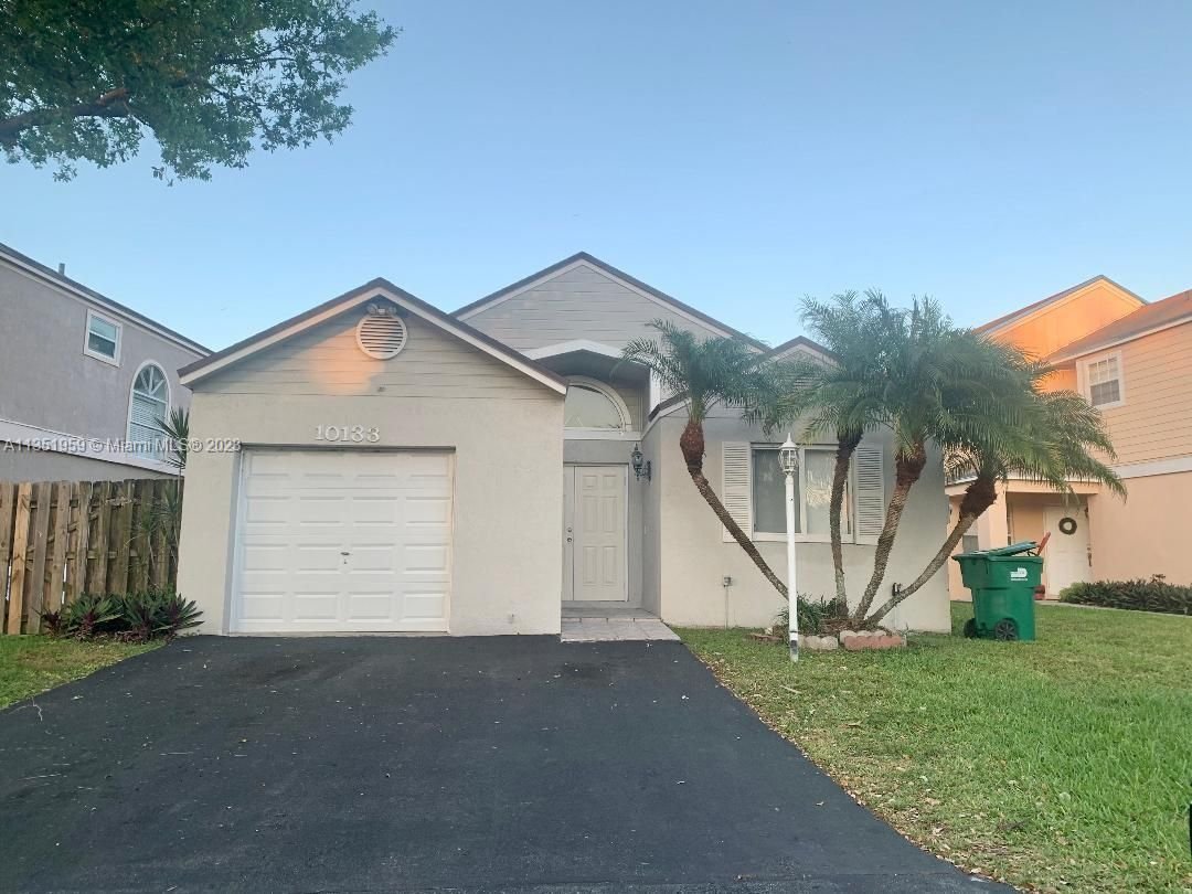 Real estate property located at 10133 223rd Ter, Miami-Dade County, Cutler Bay, FL