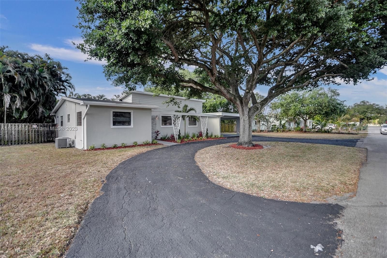 Real estate property located at 6828 15th St, Broward County, Pembroke Pines, FL