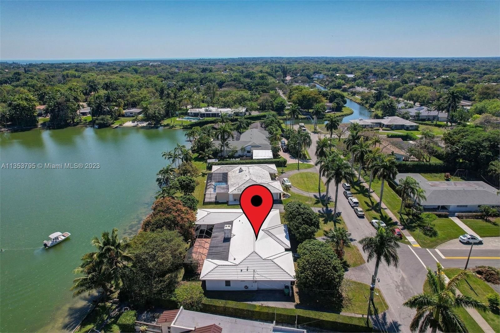 Real estate property located at 13701 72nd Ave, Miami-Dade County, Palmetto Bay, FL