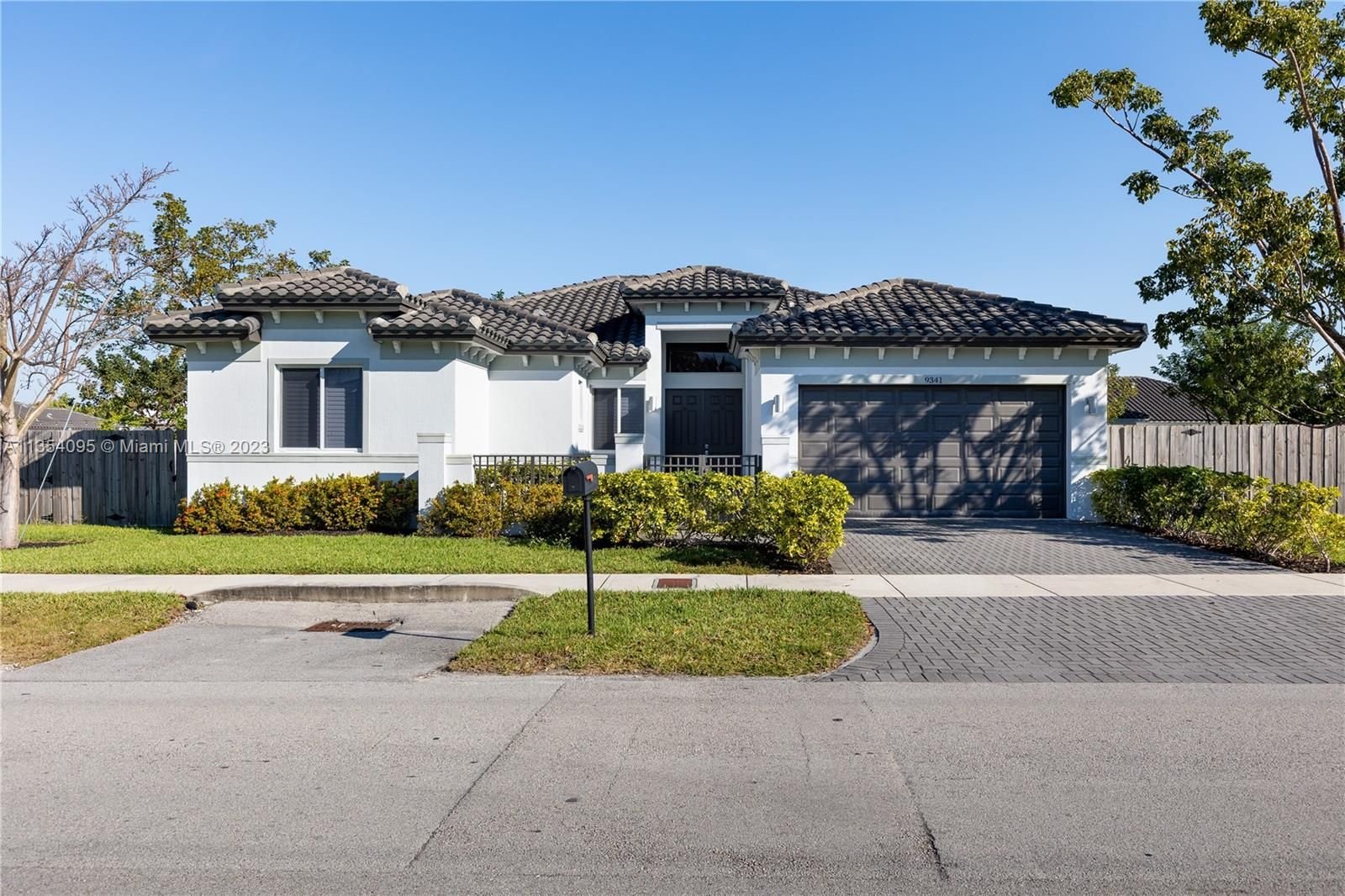 Real estate property located at 9341 174th St, Miami-Dade County, Palmetto Bay, FL