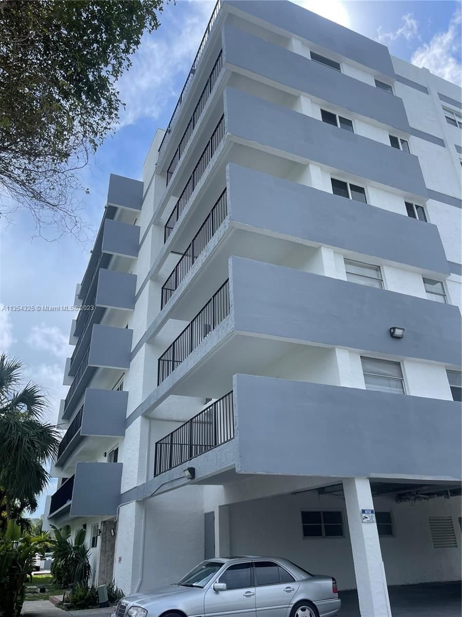 Real estate property located at 16508 26th Ave #402, Miami-Dade County, PINE TOWER CONDO, North Miami Beach, FL