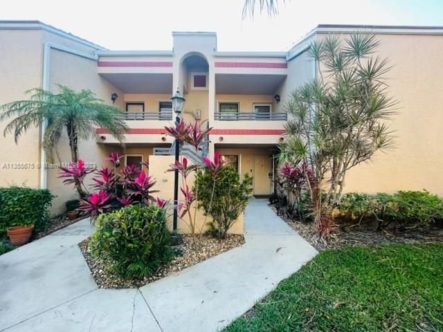 Real estate property located at 11937 11th St #11937, Broward County, Pembroke Pines, FL