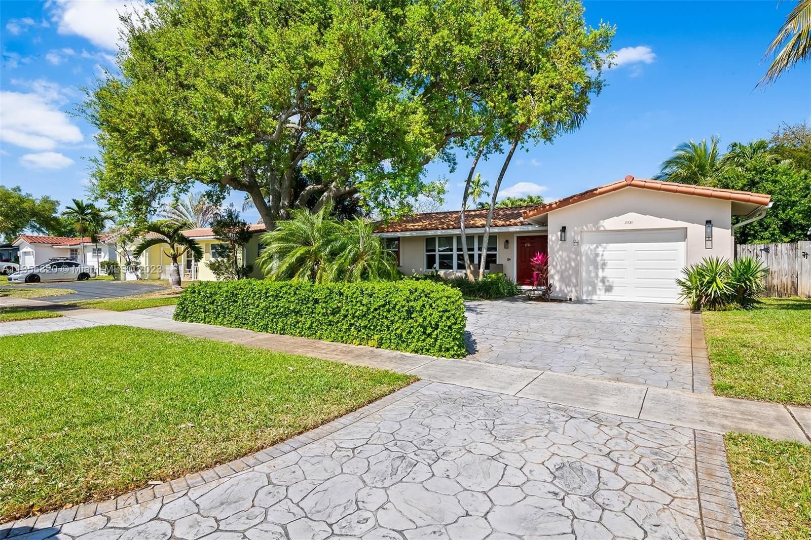 Real estate property located at 3731 Thomas St, Broward County, Hollywood, FL
