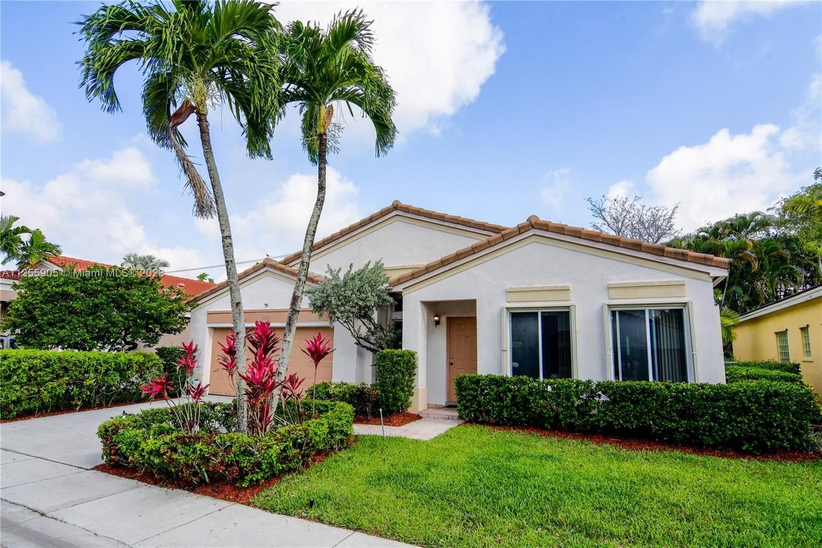 Real estate property located at 10811 14th Ct, Broward County, Davie, FL