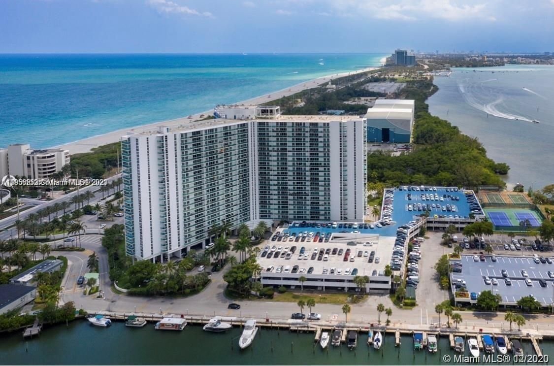 Real estate property located at 100 Bayview Dr #1520, Miami-Dade County, Sunny Isles Beach, FL