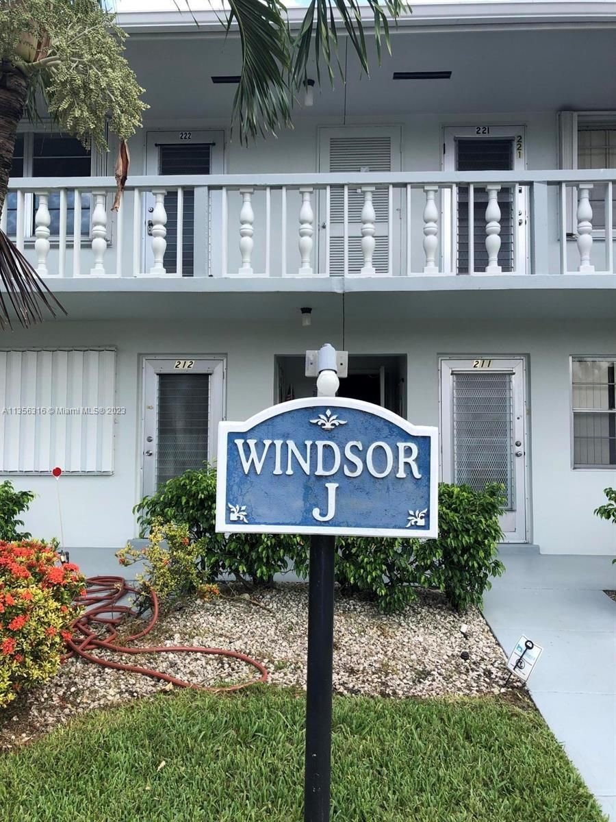 Real estate property located at 218 Windsor J #218, Palm Beach County, WINDSOR CONDOS, West Palm Beach, FL