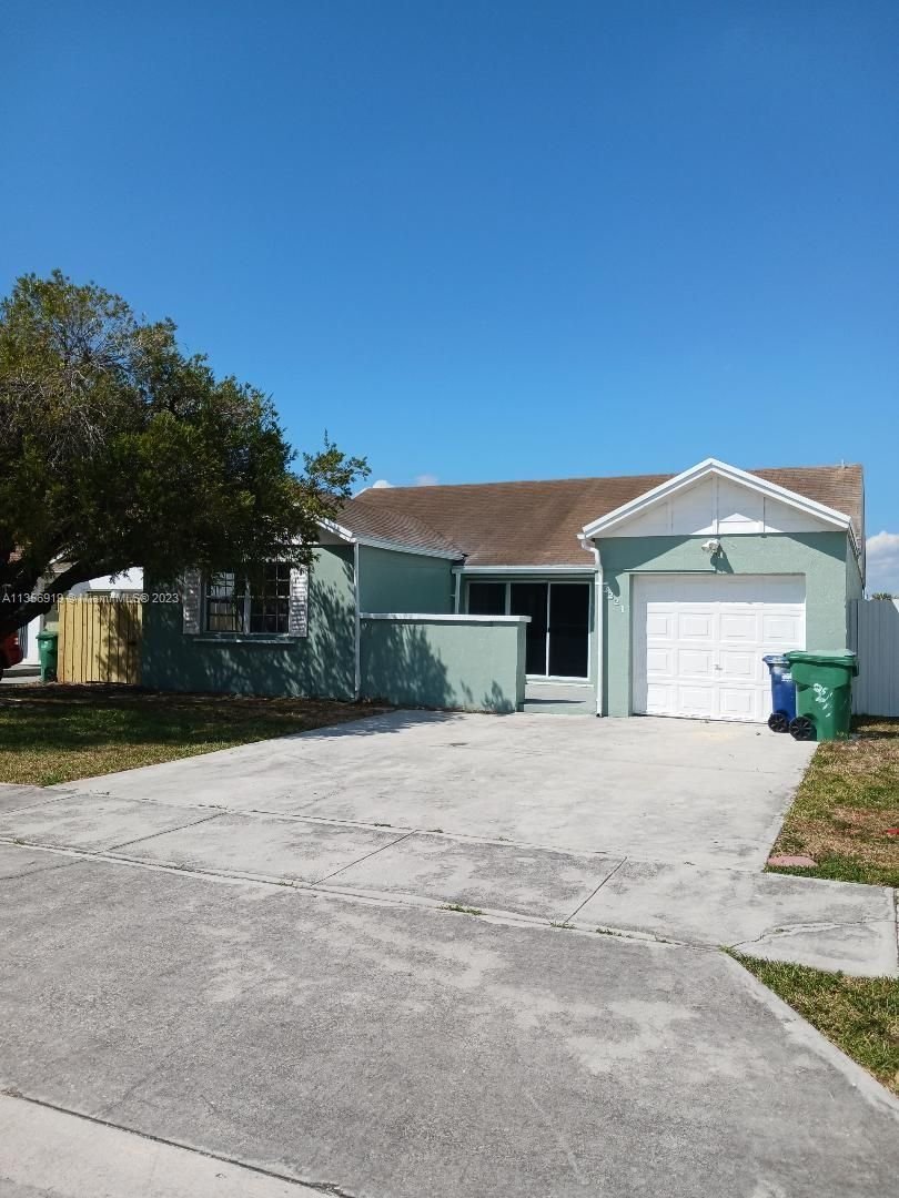 Real estate property located at 3221 204th Ter, Miami-Dade County, Miami Gardens, FL