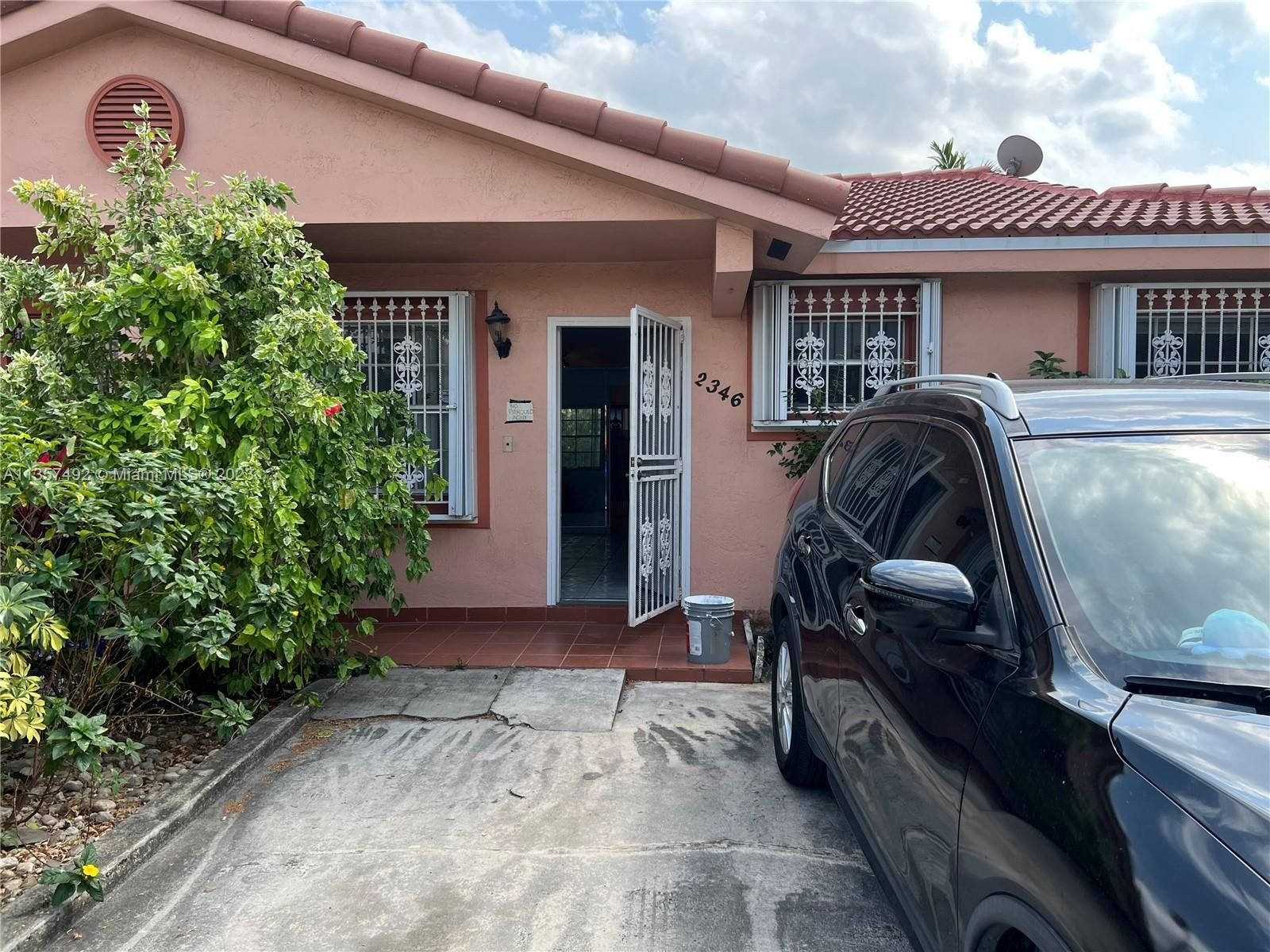 Real estate property located at 2346 73rd Pl #14-B, Miami-Dade County, Hialeah, FL
