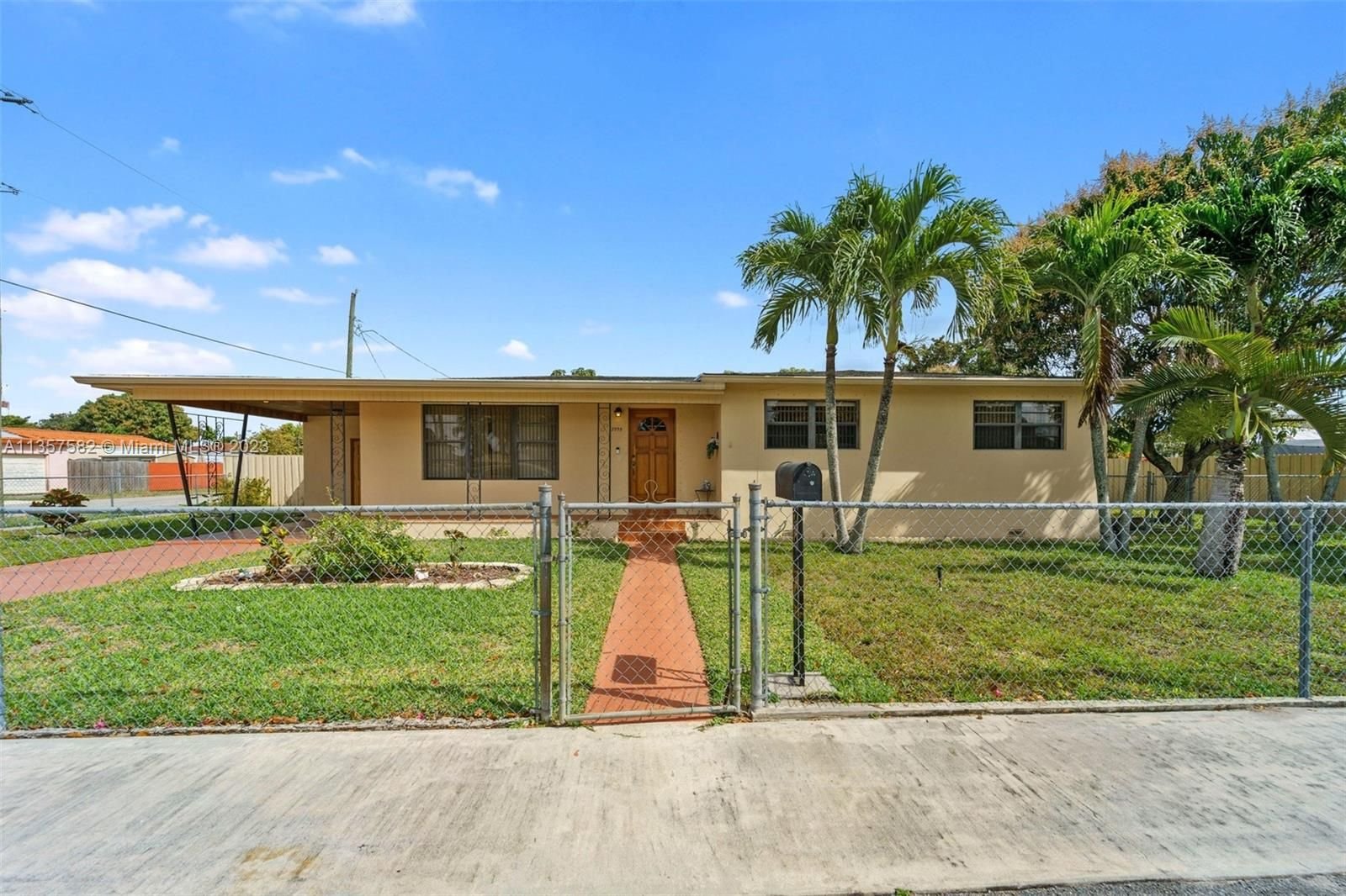 Real estate property located at 3995 1st Ave, Miami-Dade County, Hialeah, FL