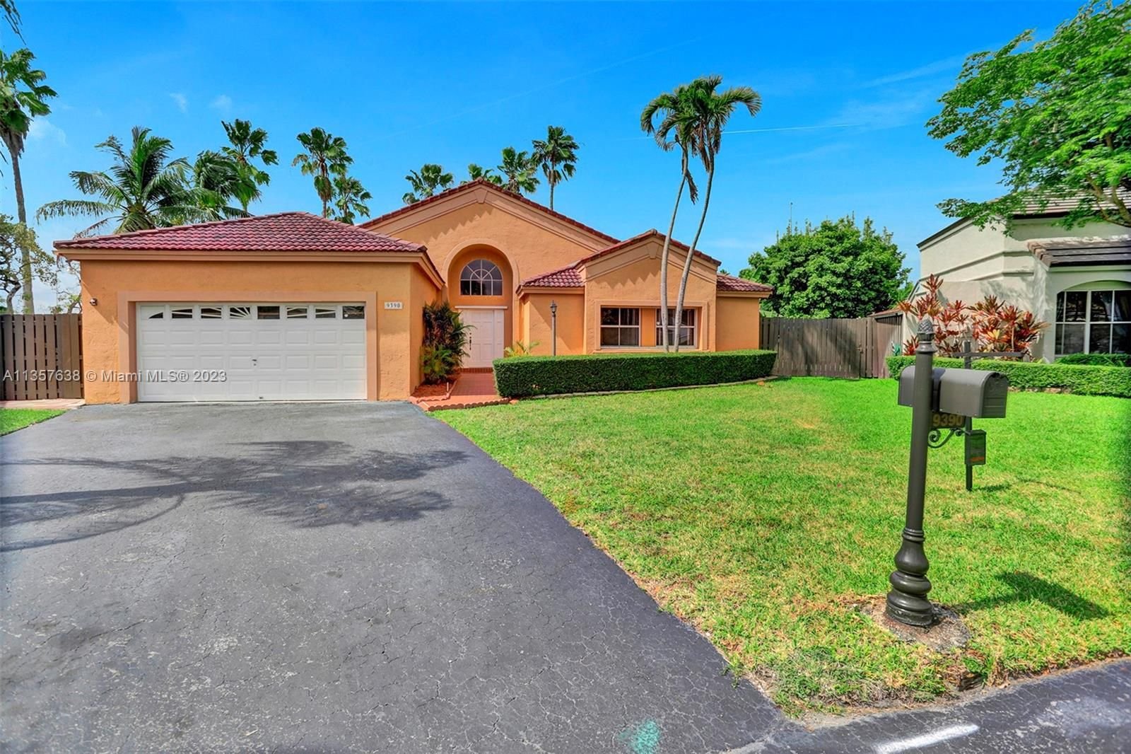 Real estate property located at 9390 118th Pl, Miami-Dade County, Miami, FL