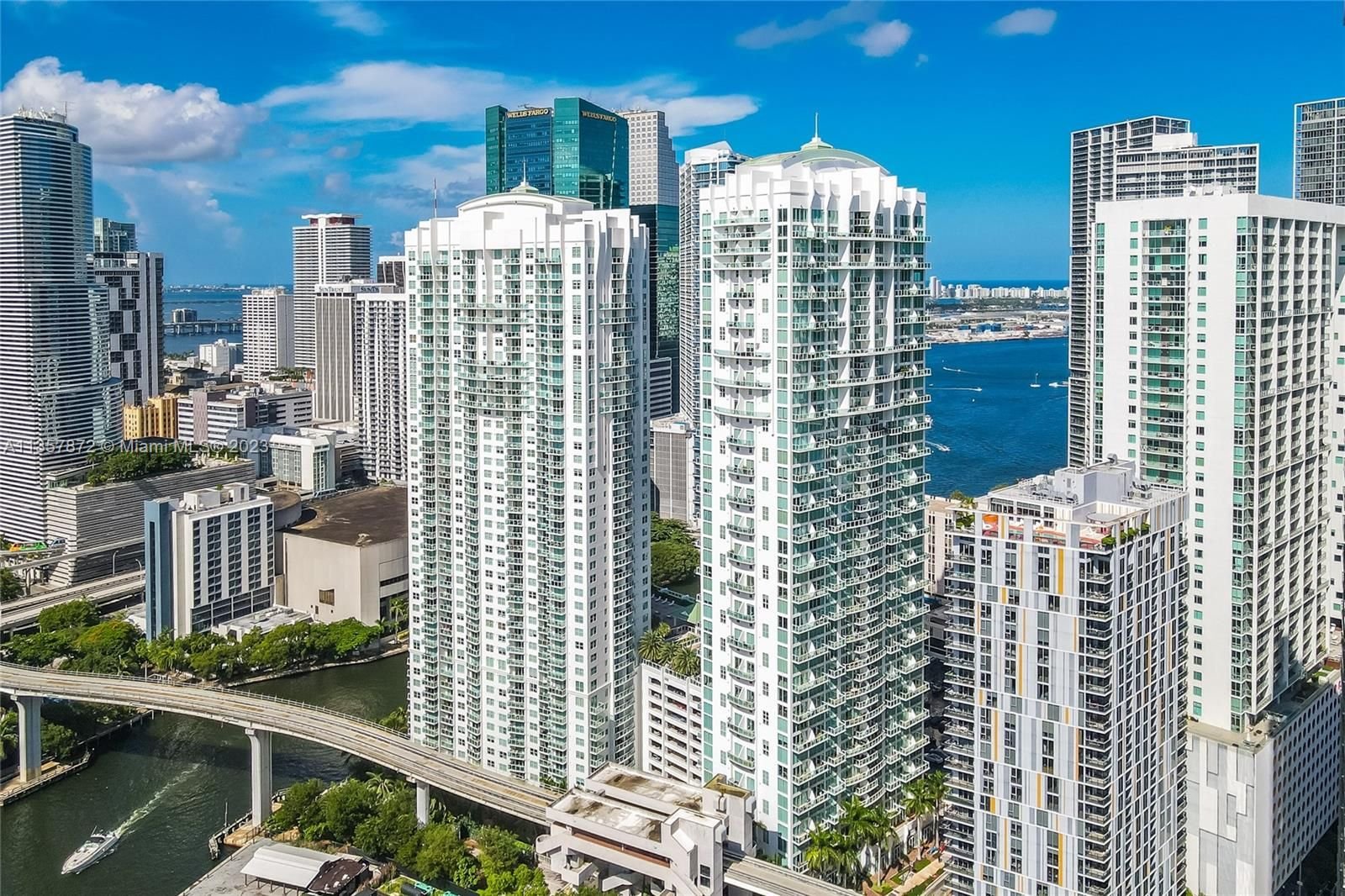Real estate property located at 41 5th St #807, Miami-Dade County, Miami, FL