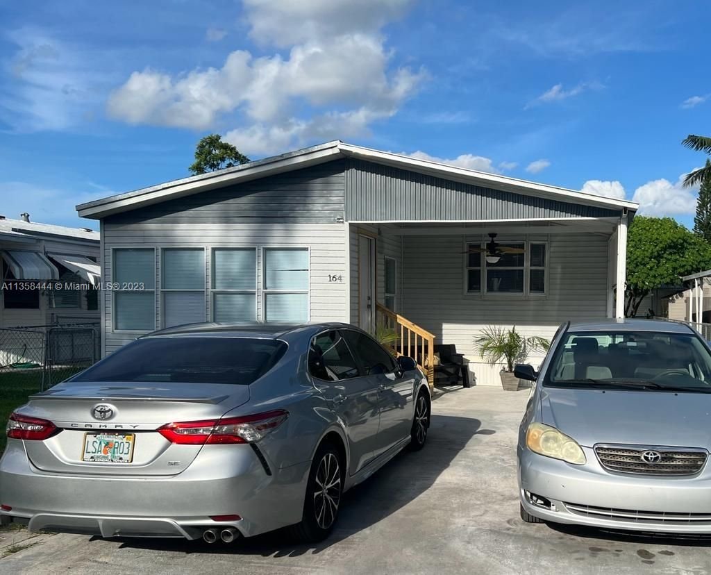 Real estate property located at 19800 180th Ave Unit 164, Miami-Dade County, Miami, FL