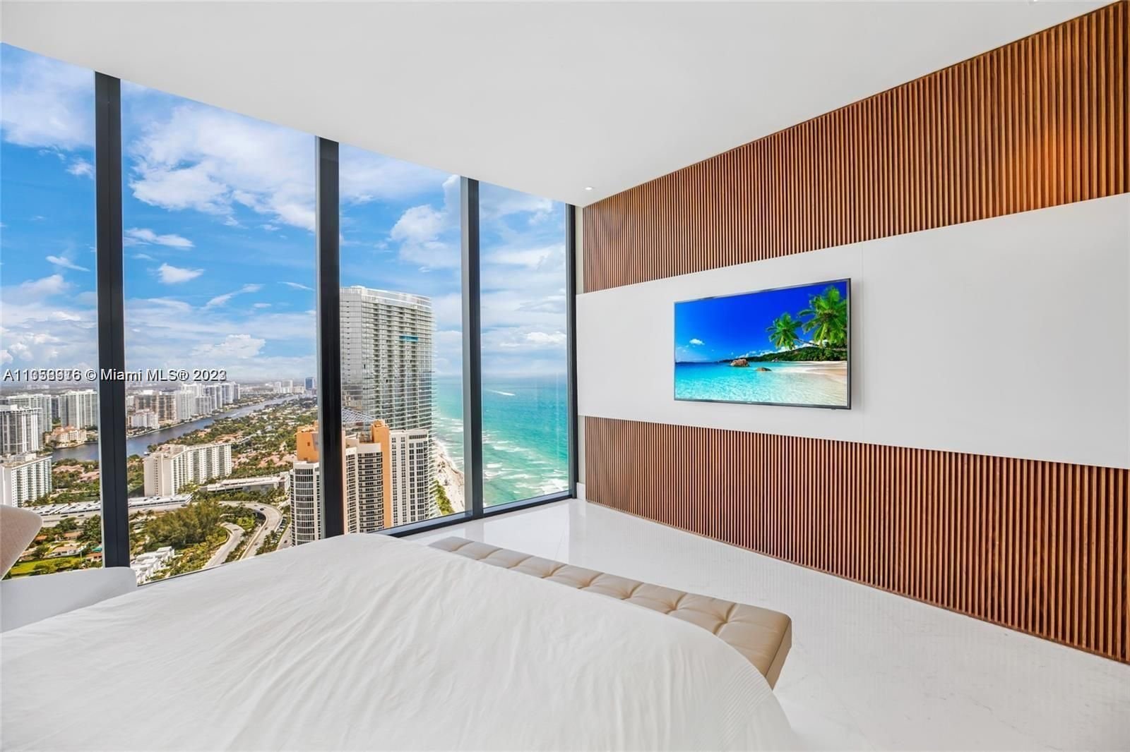 Real estate property located at 18555 Collins Ave #4305, Miami-Dade County, Sunny Isles Beach, FL