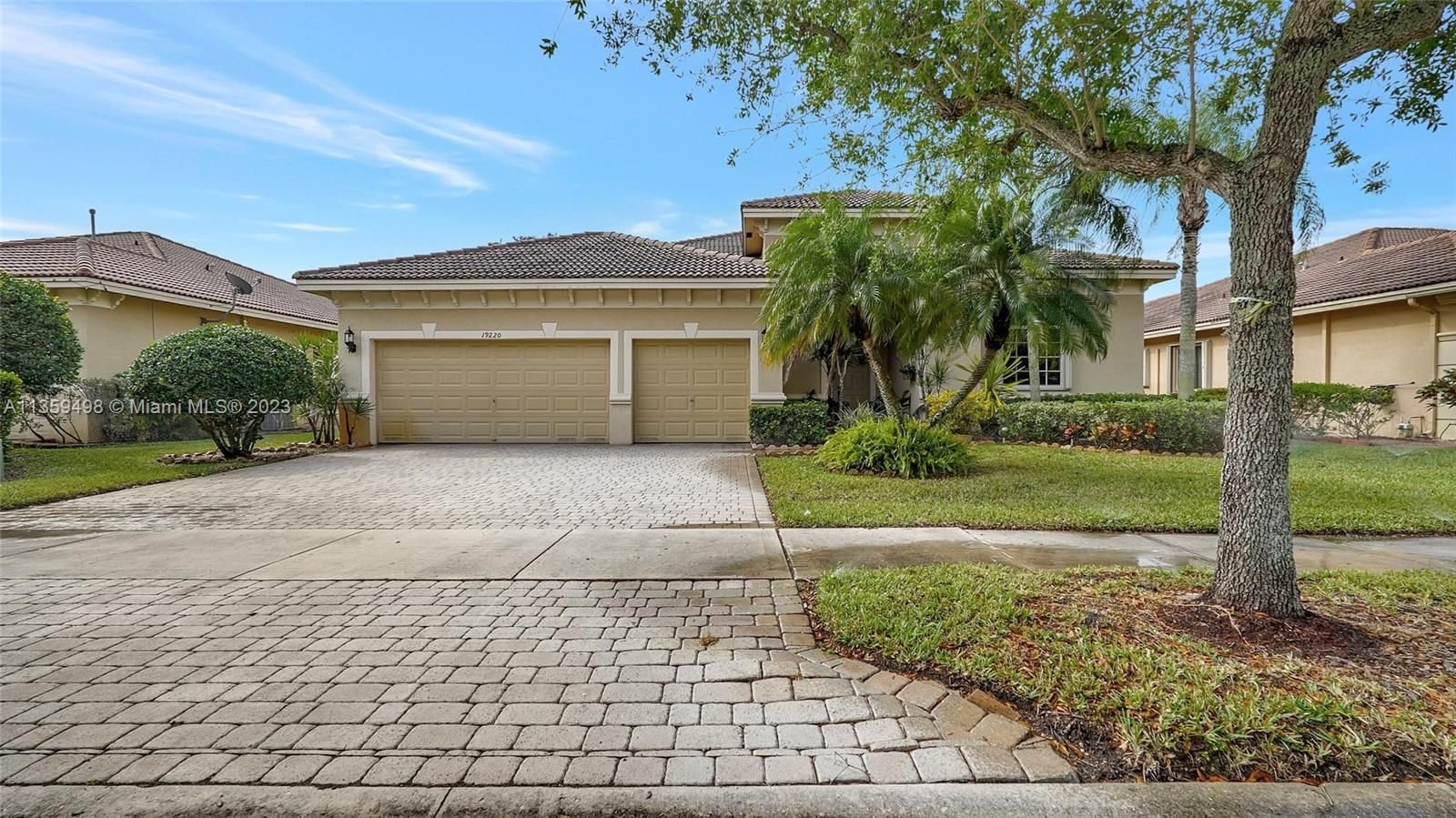 Real estate property located at 19220 62nd St, Broward County, Pembroke Pines, FL