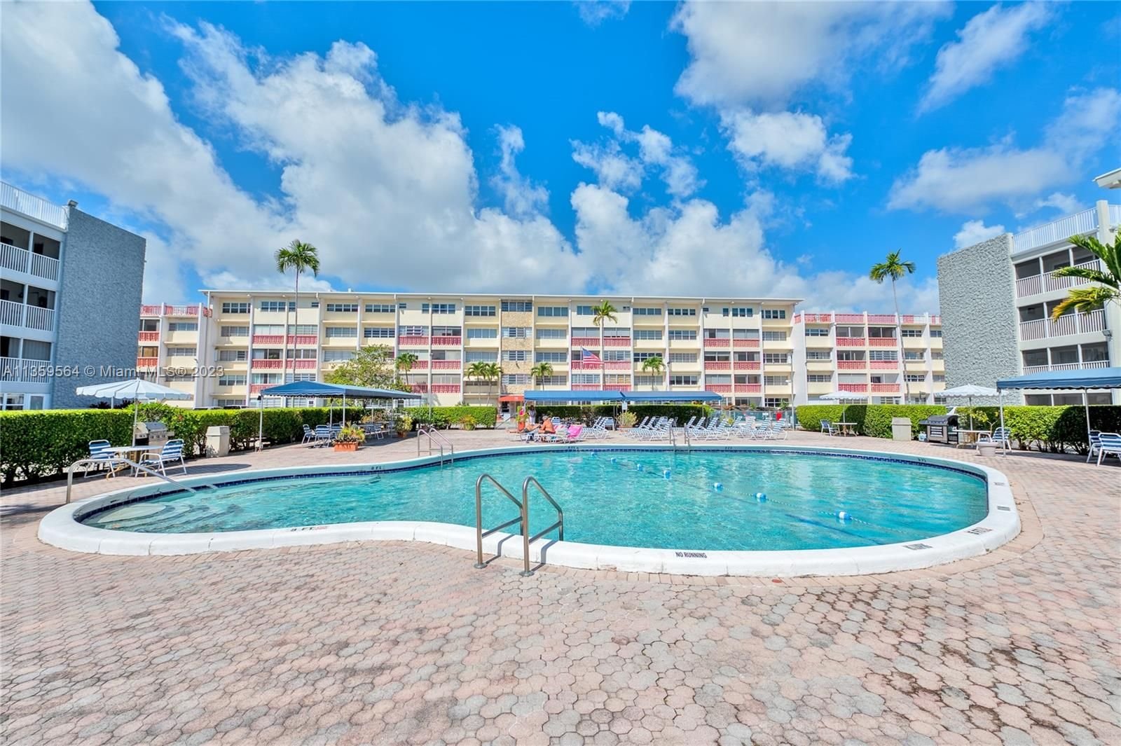 Real estate property located at 215 3rd Ave #303D, Broward County, Hallandale Beach, FL