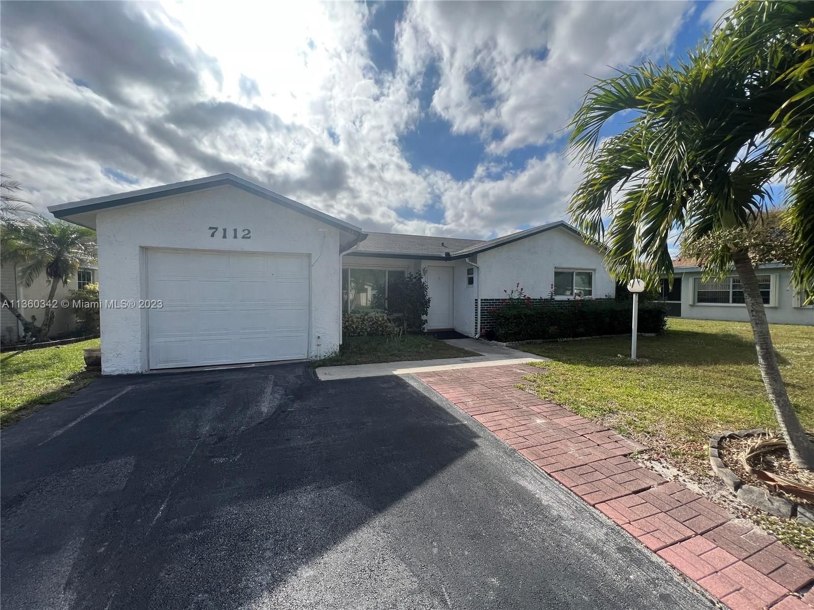 Real estate property located at 7112 Pine Manor Dr, Palm Beach County, Lake Worth, FL