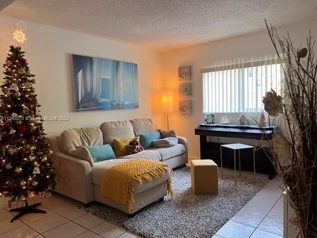 Real estate property located at 8270 149th Ct #10-210, Miami-Dade County, Miami, FL