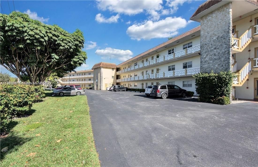 Real estate property located at 5151 Oakland Park Blvd #304, Broward County, Lauderdale Lakes, FL
