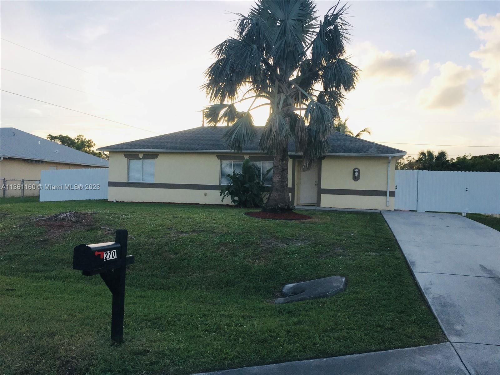 Real estate property located at 2701 55th St Sw, Collier County, Naples, FL