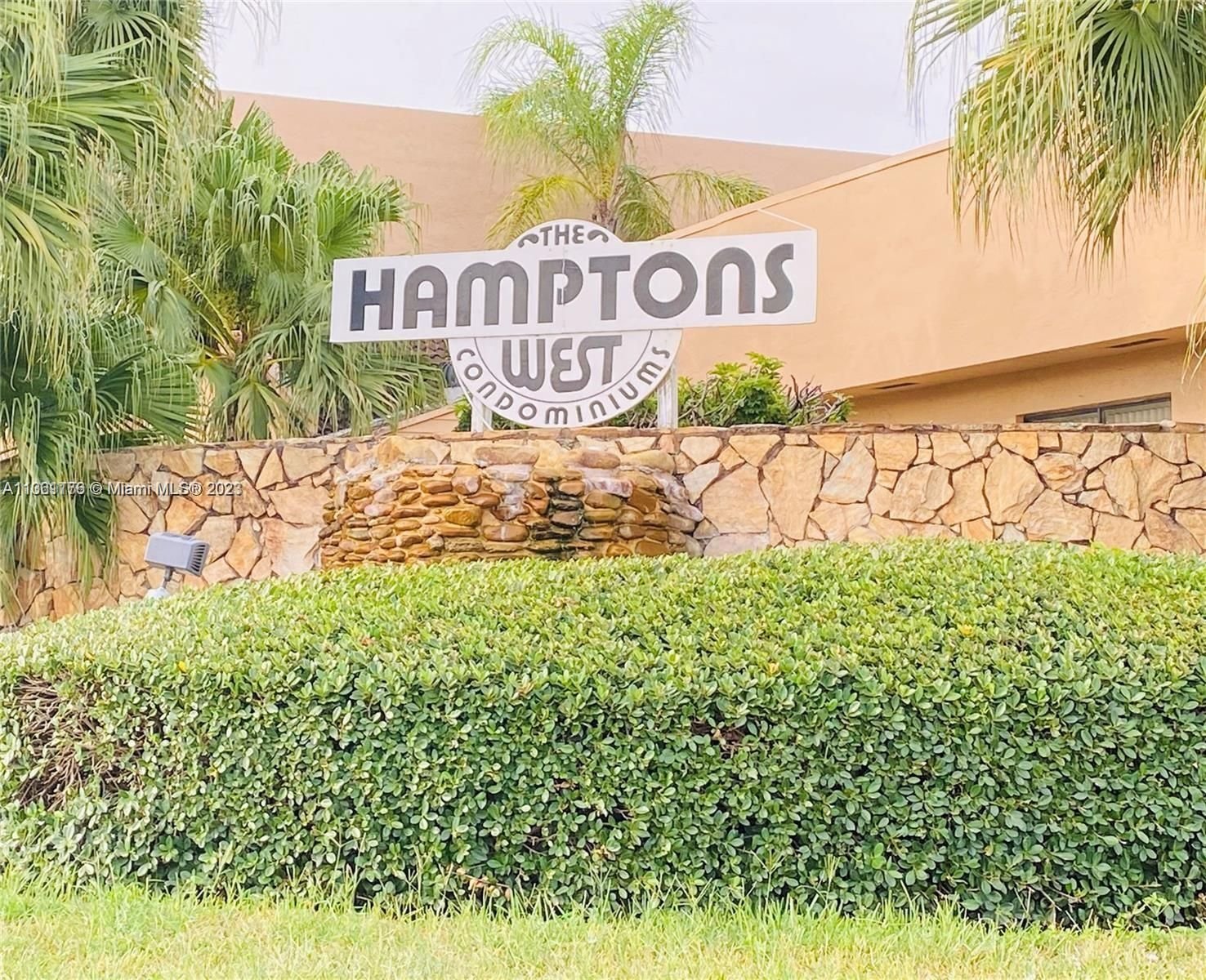 Real estate property located at 8020 Hampton Blvd #414, Broward County, North Lauderdale, FL