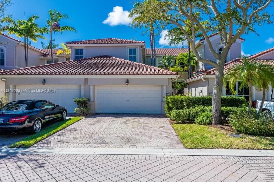 Real estate property located at 1382 Harbor Vw W #1382, Broward County, THREE ISLANDS 3RD SECTION, Hollywood, FL