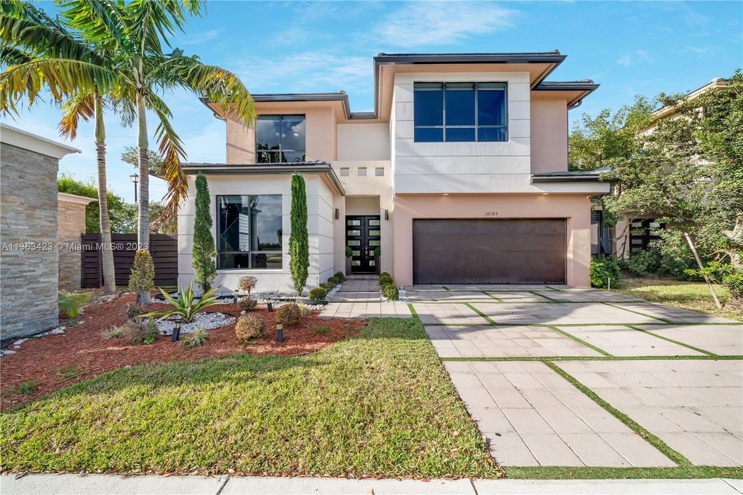 Real estate property located at 16185 136th Ter, Miami-Dade County, Miami, FL