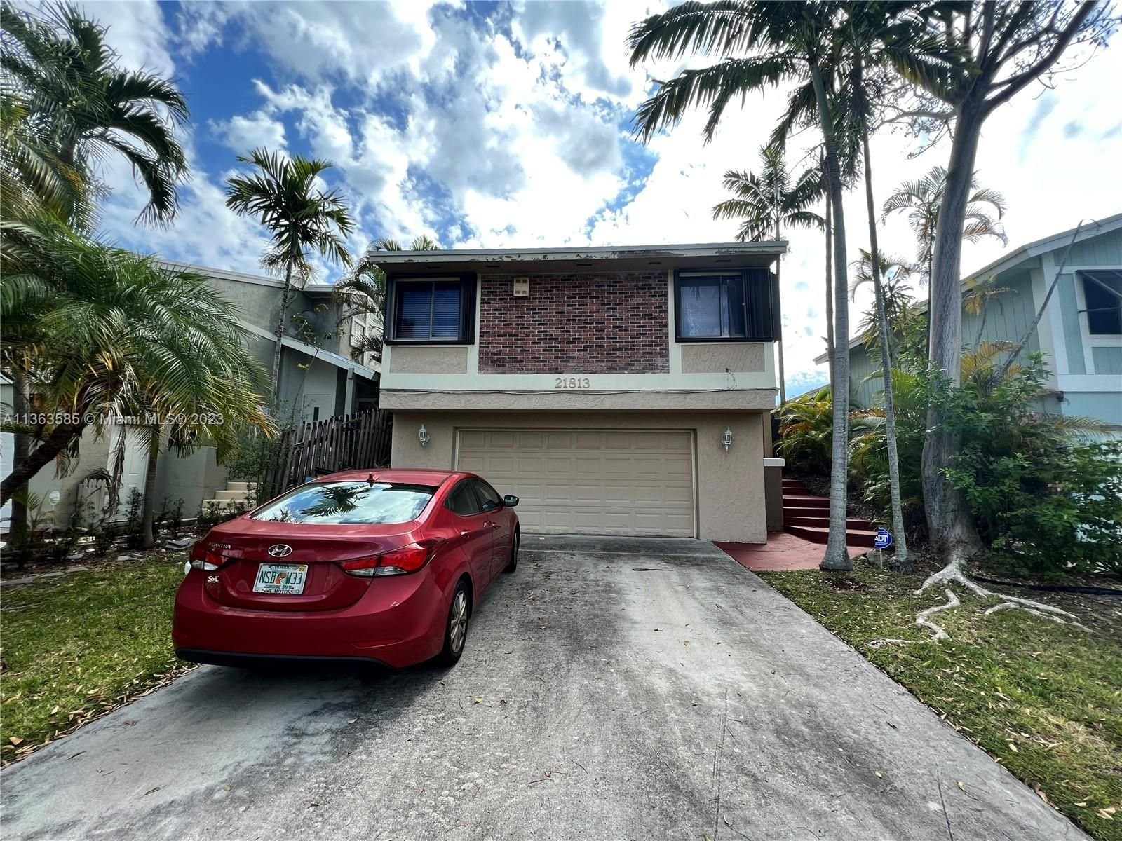 Real estate property located at 21813 98th Pl, Miami-Dade County, Cutler Bay, FL