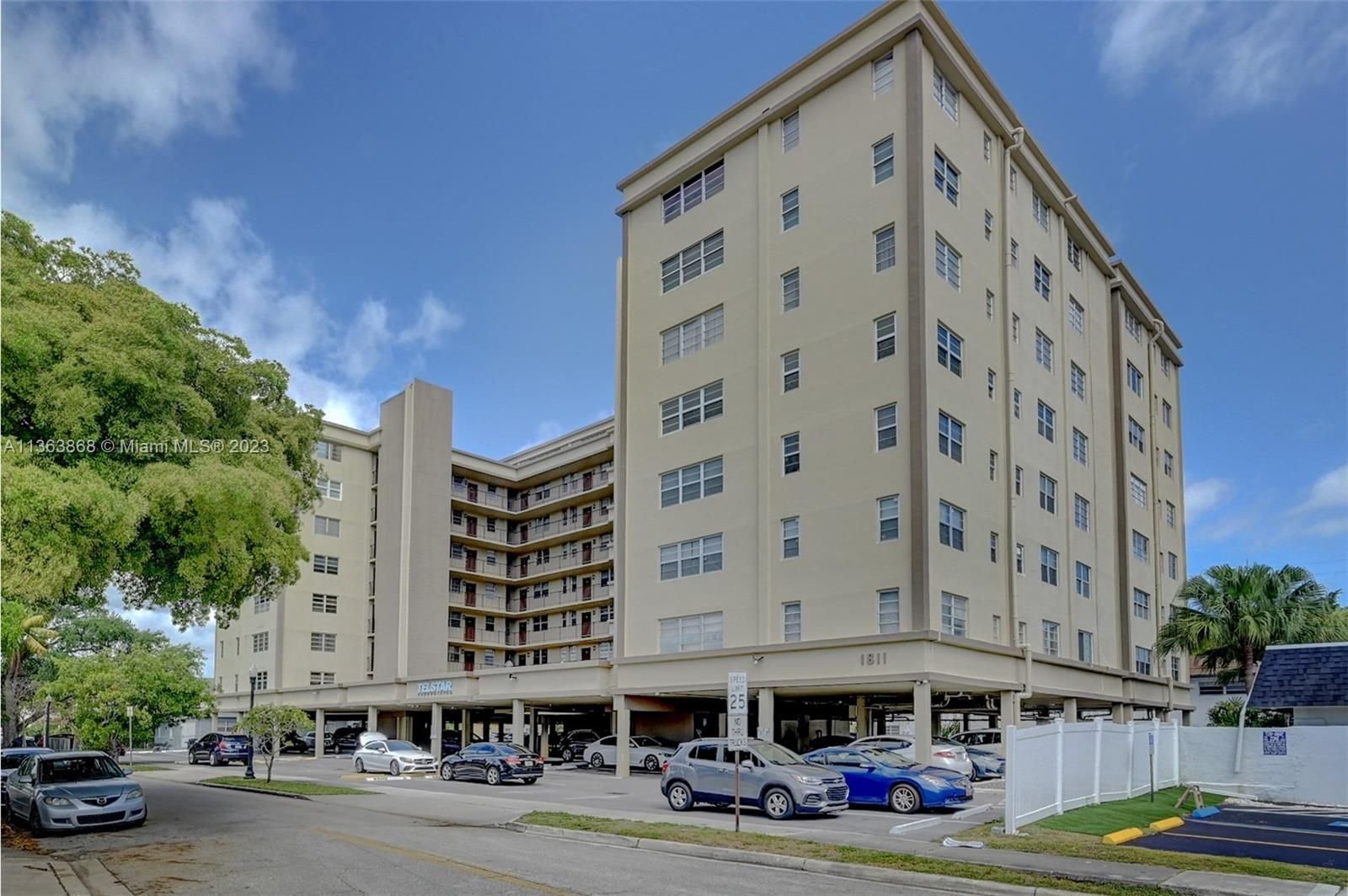 Real estate property located at 1811 Jefferson St #808, Broward County, Hollywood, FL