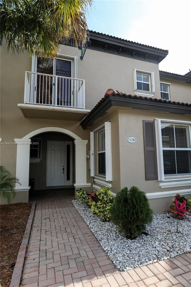 Real estate property located at 15280 88th Ter #15280, Miami-Dade County, Miami, FL