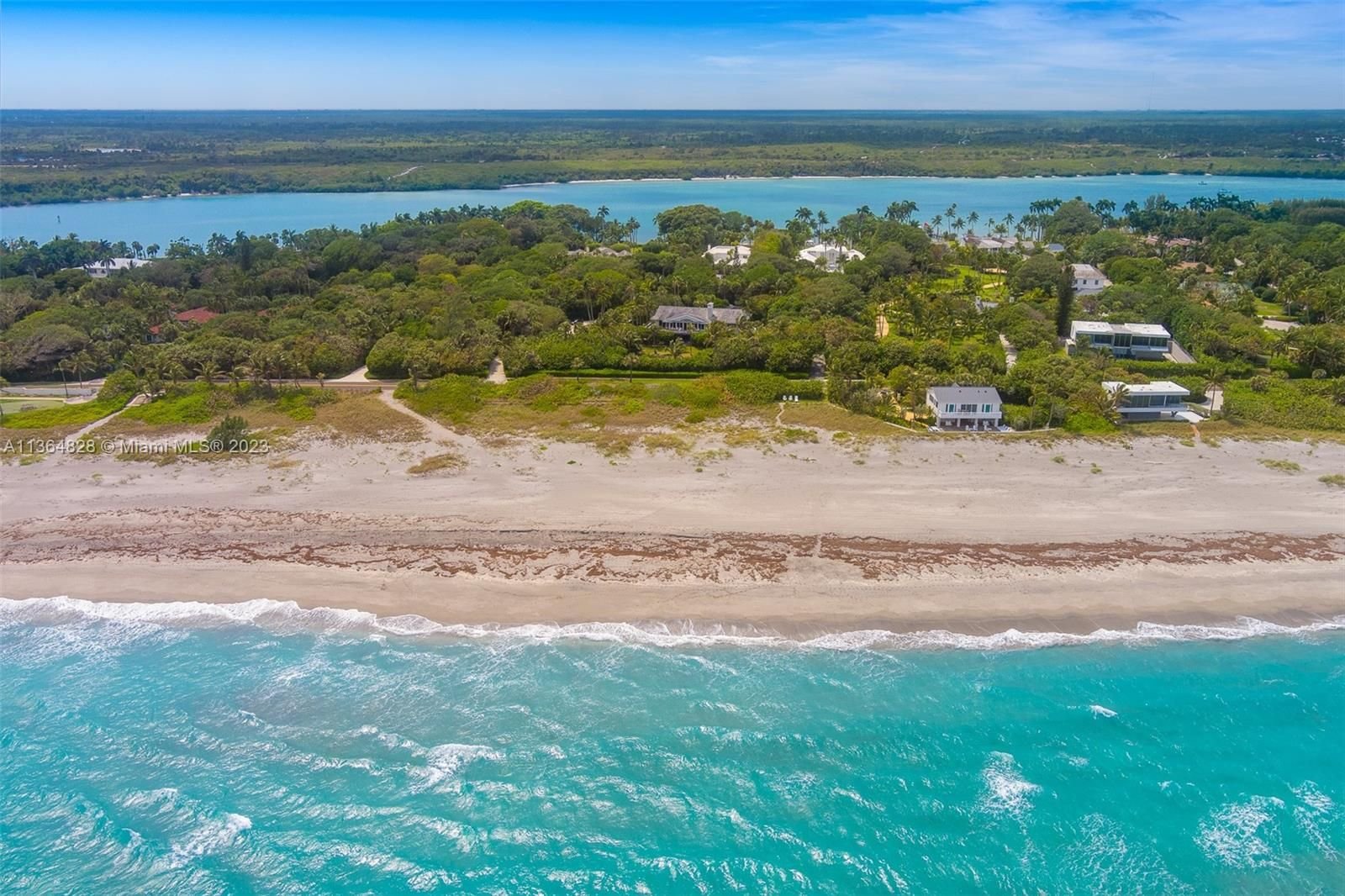 Real estate property located at 384 Beach Rd, Martin County, Jupiter Island, FL