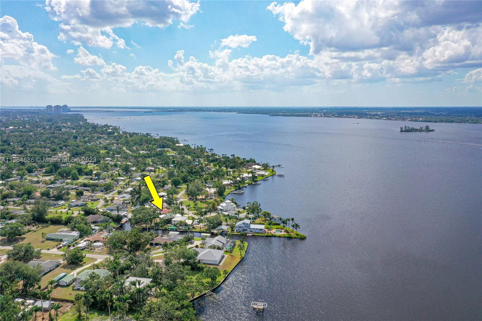 Real estate property located at 4560 Riverside Dr, Lee County, Fort Myers, FL