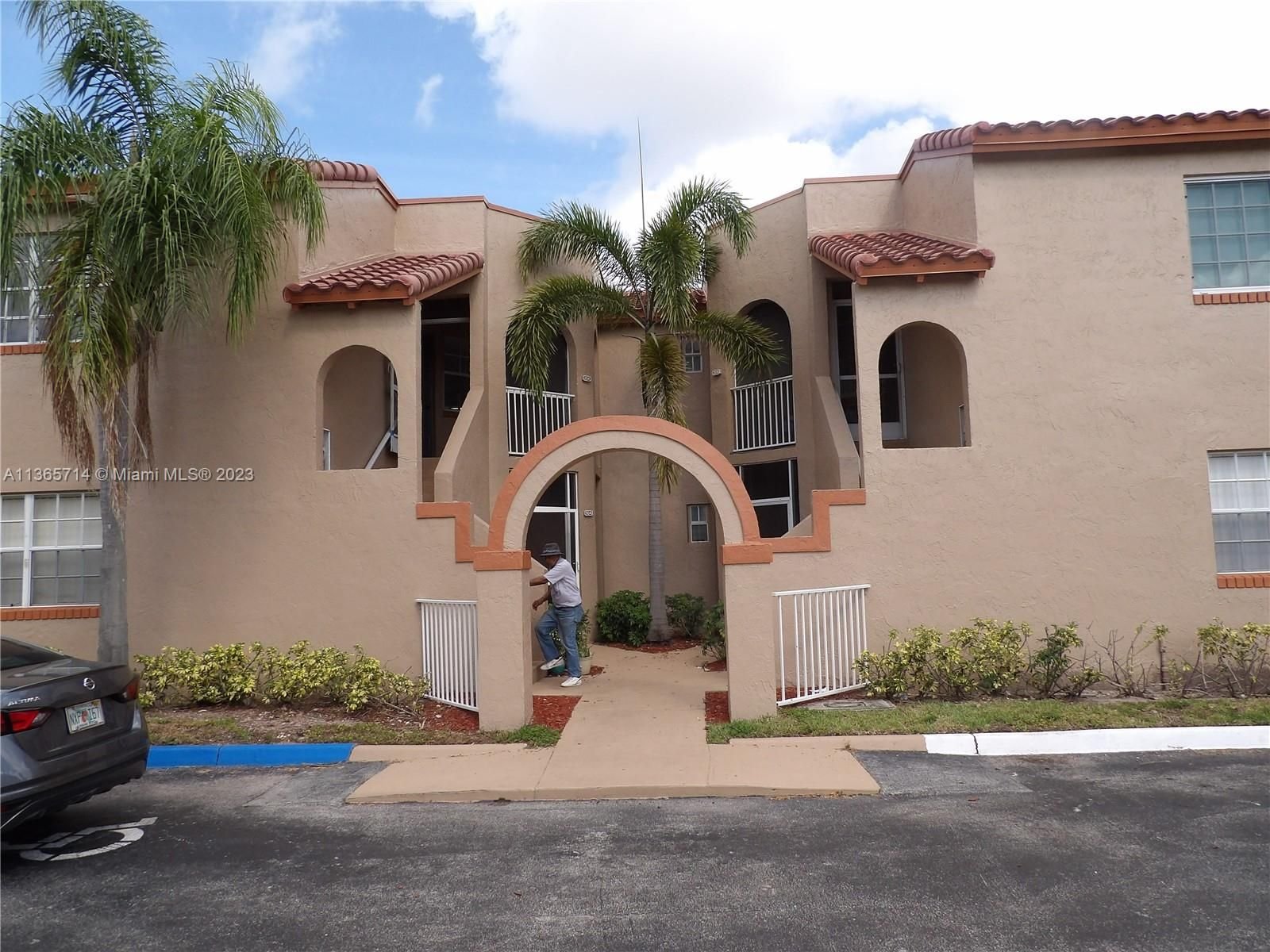Real estate property located at 433 86th Ave #204, Broward County, Pembroke Pines, FL