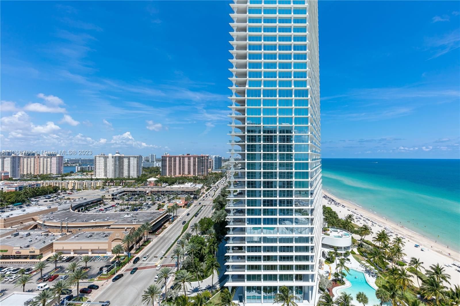 Real estate property located at 16711 Collins Ave #2202, Miami-Dade County, Sunny Isles Beach, FL