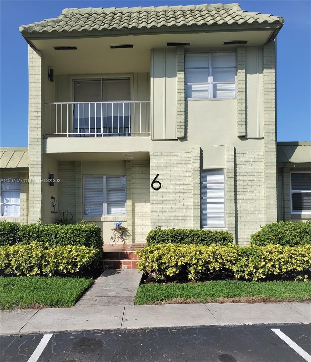 Real estate property located at 301 Bonaventure Blvd #6, Broward County, Weston, FL