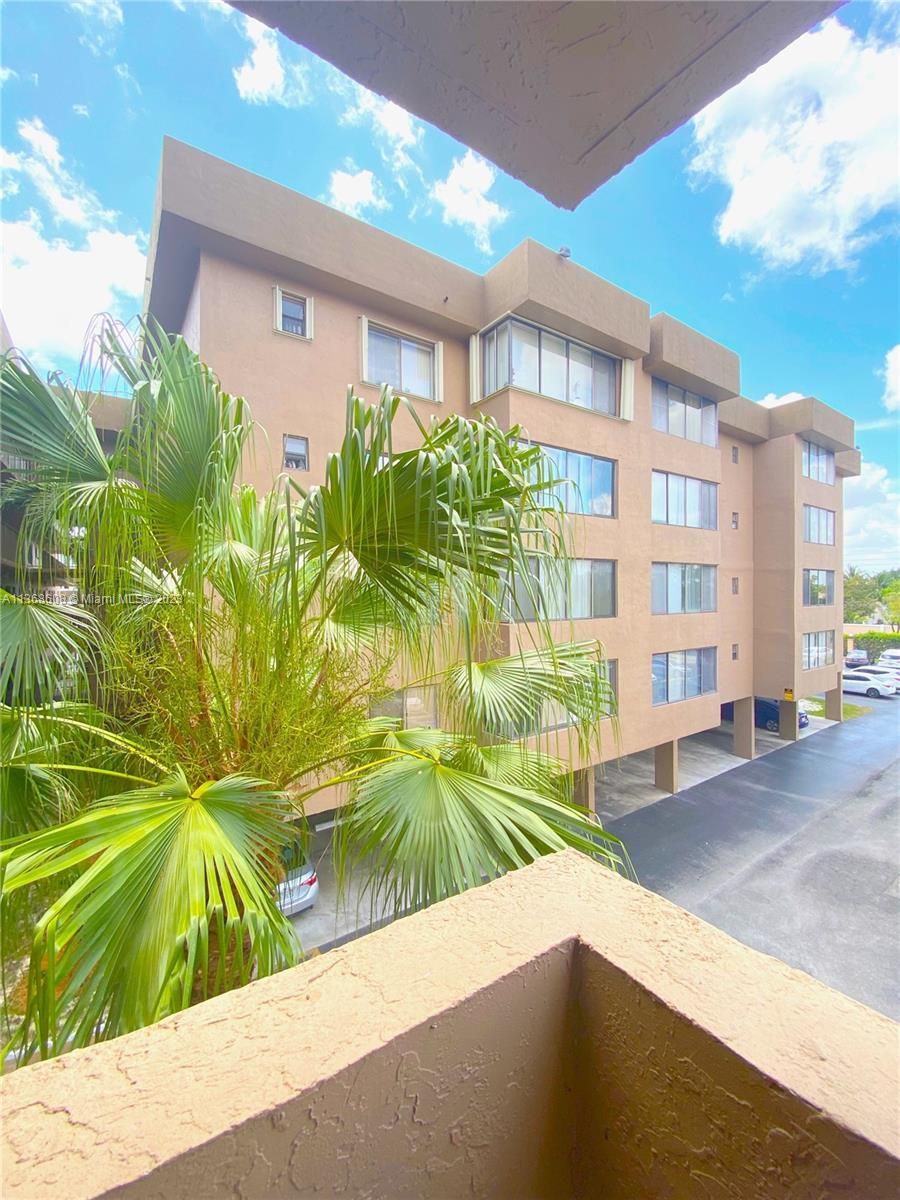 Real estate property located at , Broward County, North Lauderdale, FL