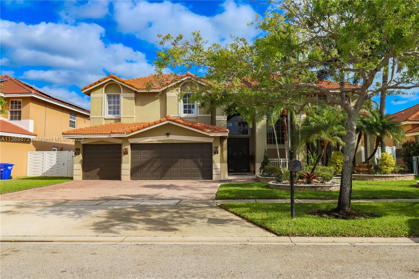 Real estate property located at 16401 13th St, Broward County, Pembroke Pines, FL