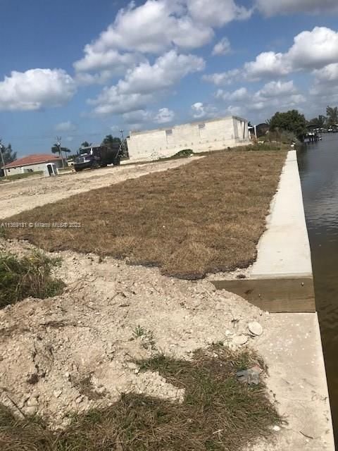Real estate property located at 1235 Old Burnt Store Rd, Lee County, Cape Coral, FL