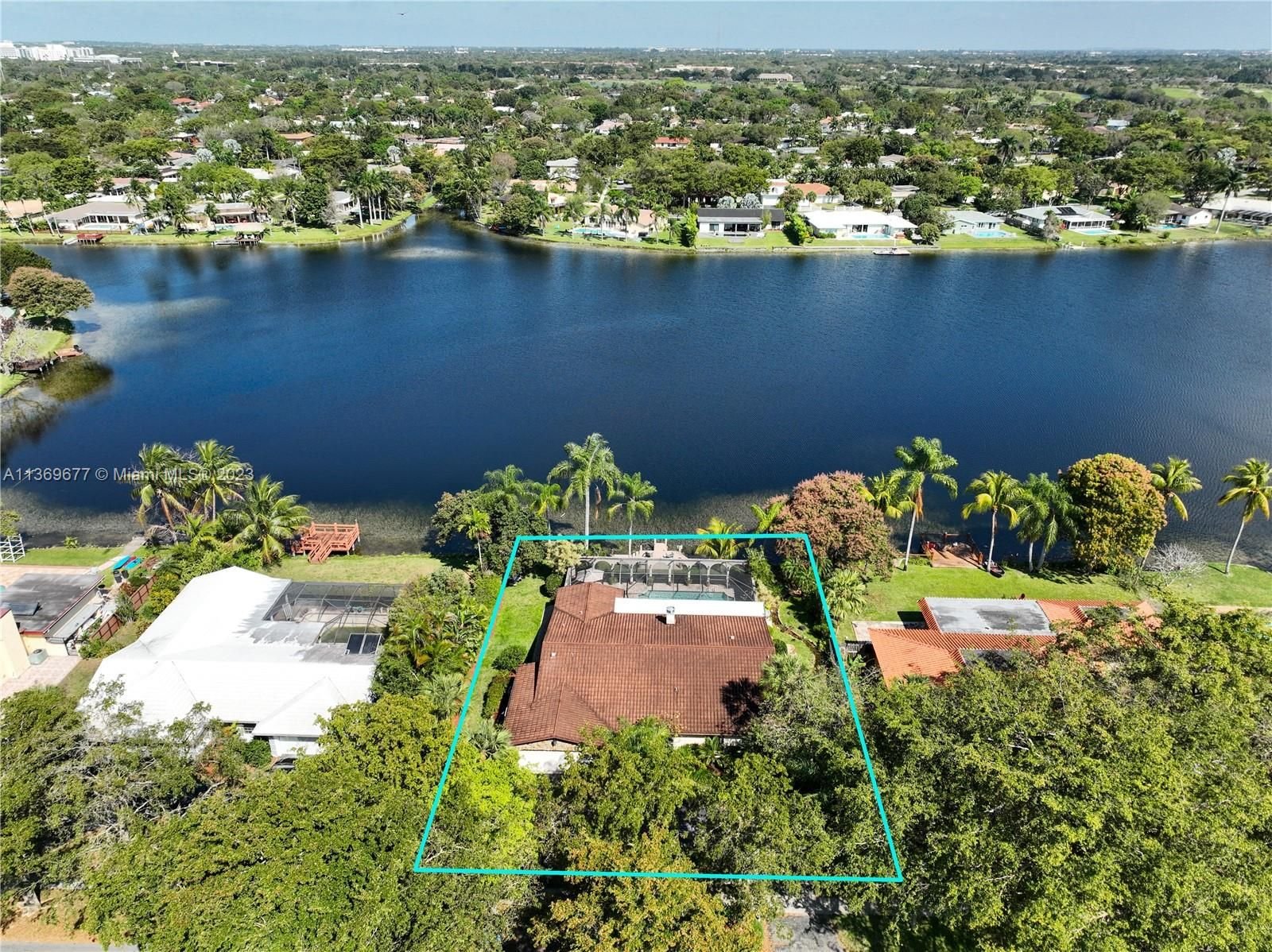 Real estate property located at 7131 11th St, Broward County, Plantation, FL