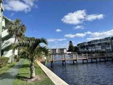 Real estate property located at 2771 Taft St #401, Broward County, Hollywood, FL