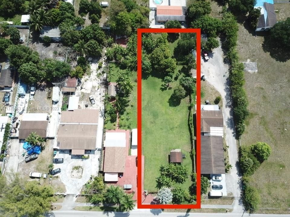 Real estate property located at 15955 47th Ave, Miami-Dade County, Miami Gardens, FL