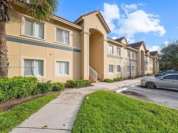 Real estate property located at 1055 Golden Lakes Blvd #213, Palm Beach County, West Palm Beach, FL