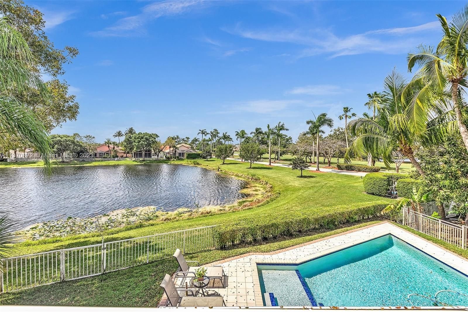 Real estate property located at 15278 Wilshire Cir S, Broward County, Pembroke Pines, FL