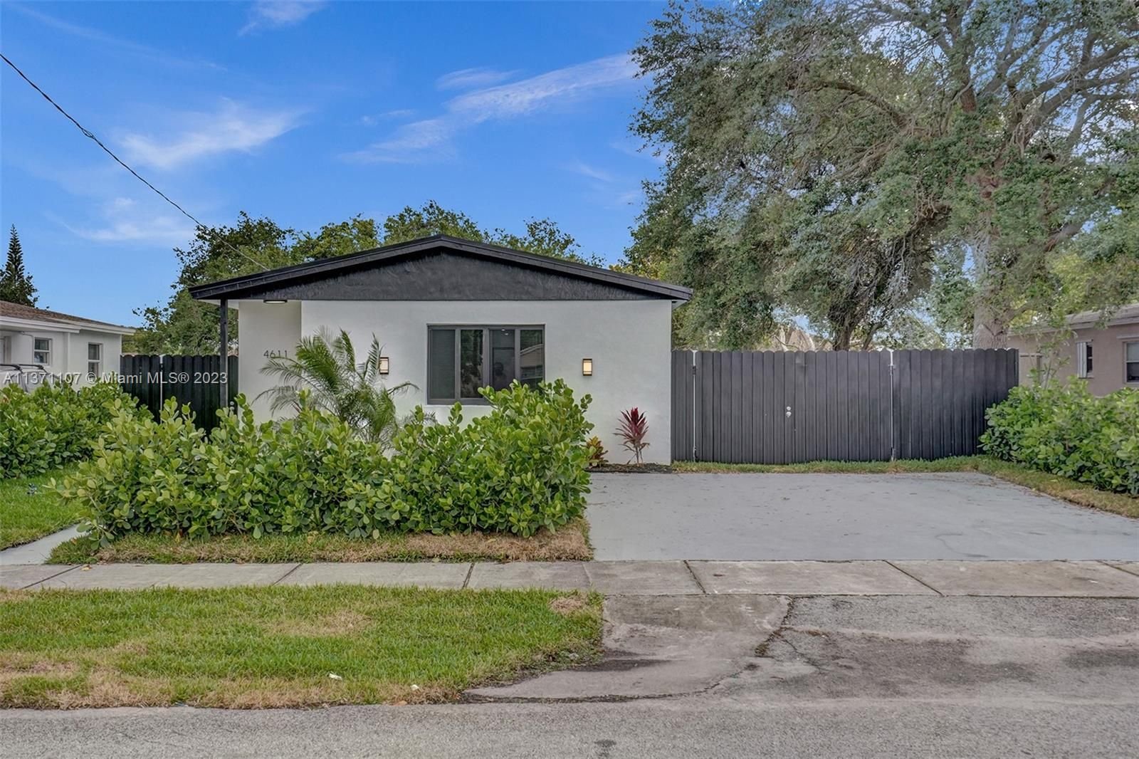 Real estate property located at 4611 19th St, Broward County, West Park, FL