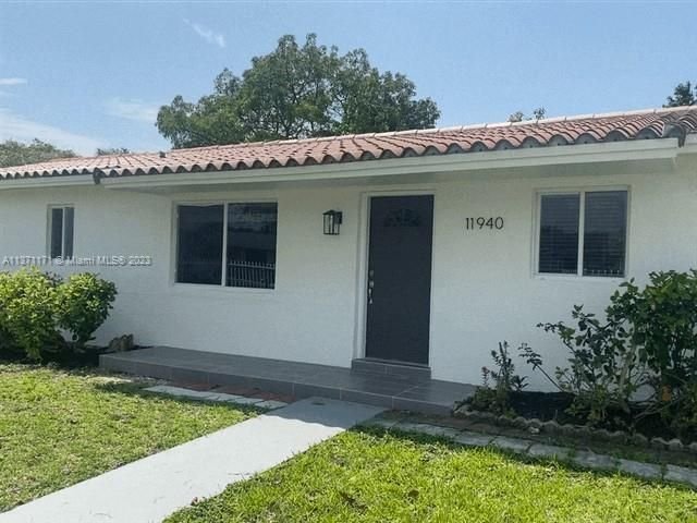 Real estate property located at 11940 191st St, Miami-Dade County, Miami, FL