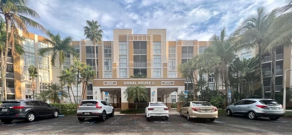 Real estate property located at 9805 52nd St #213, Miami-Dade County, Doral, FL