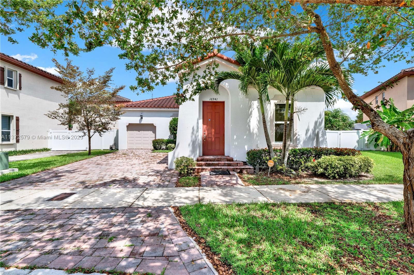 Real estate property located at 16941 91st Lane Cir, Miami-Dade County, Miami, FL