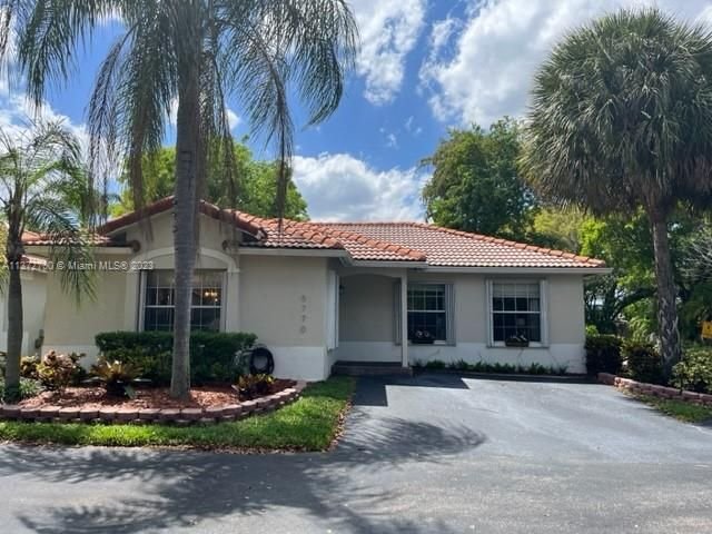 Real estate property located at 5770 98th Ct, Miami-Dade County, Doral, FL