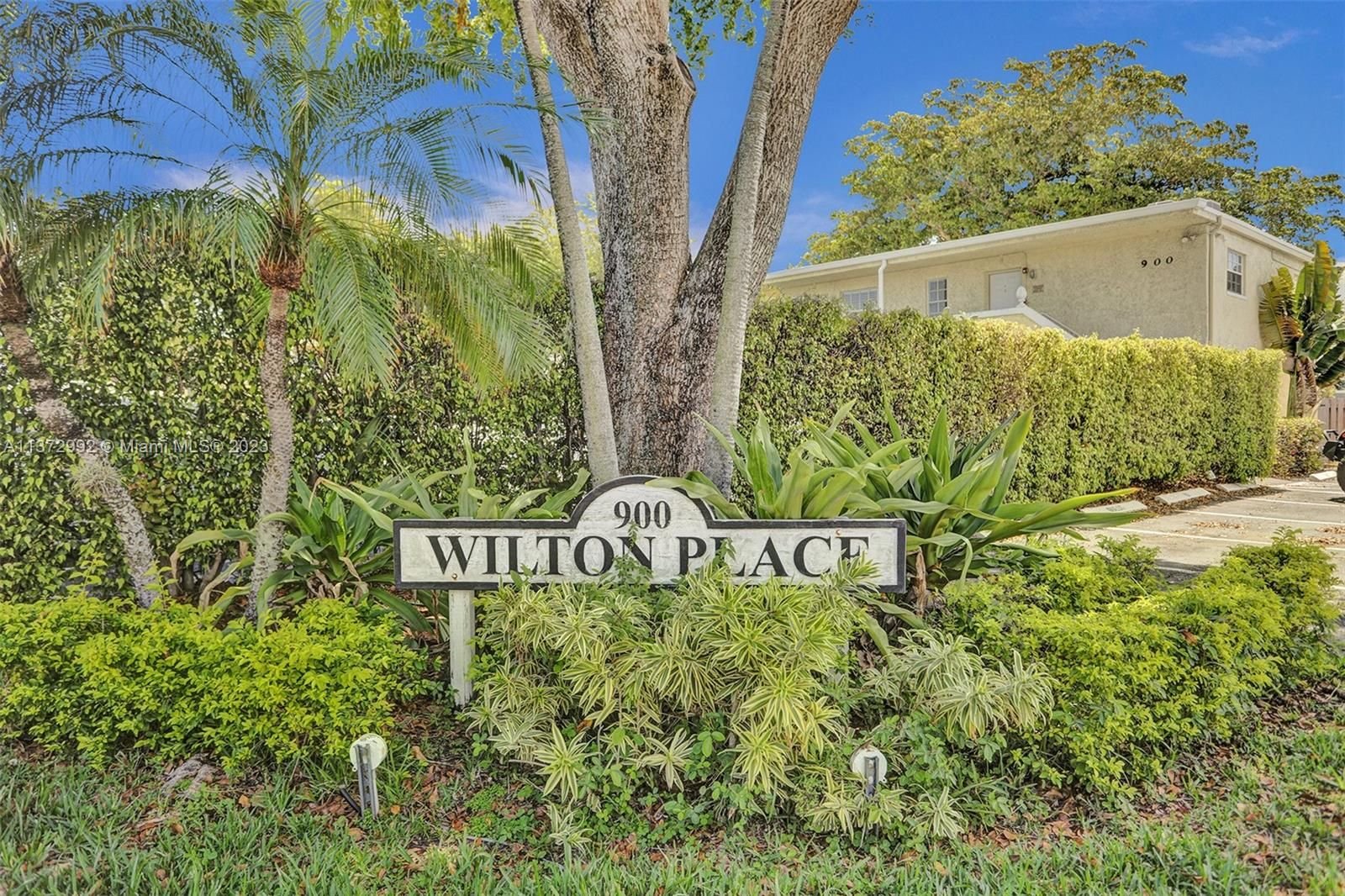 Real estate property located at 900 26th St #11, Broward County, Wilton Manors, FL